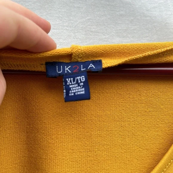 Uk2la Cropped Light Sweater - Picture 3 of 5